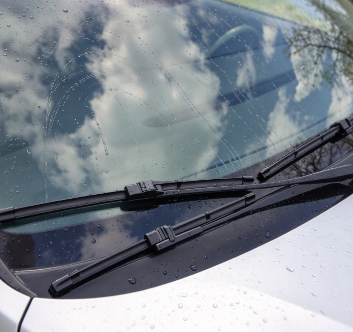 Front Windshield Wiper Blade Set for Vehicle Glass - Image 2